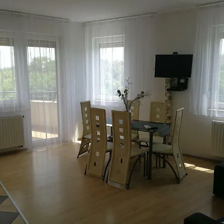 Tisza Parti Luxus Apartman Apartman
